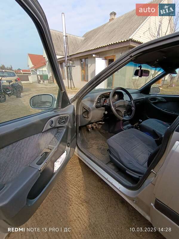 Седан Daewoo Espero 1997 в Маневичах