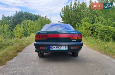 Седан Daewoo Espero 1997 в Ровно
