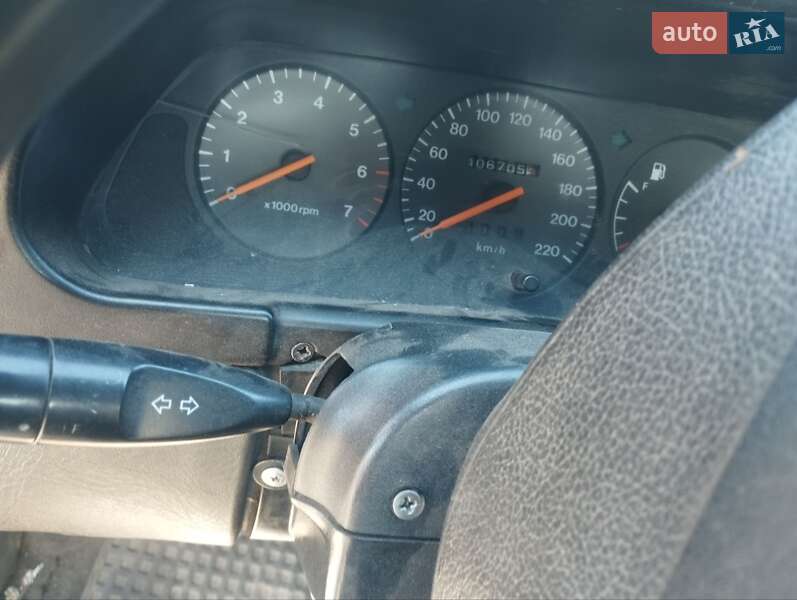Седан Daewoo Espero 1997 в Тернополі