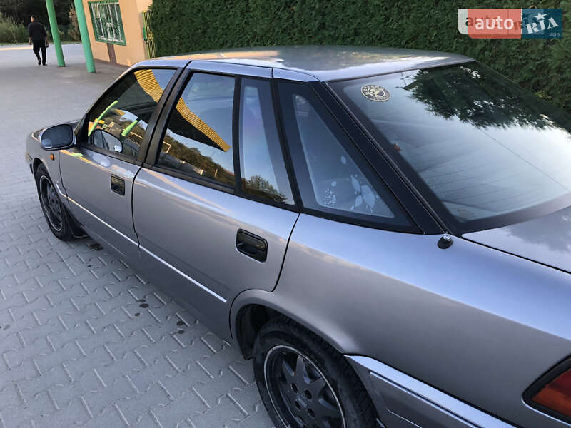 Седан Daewoo Espero 1996 в Жидачове