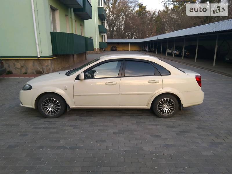 Седан Daewoo Gentra 2013 в Харкові фото Седан Daewoo Gentra 2013 в Харкові