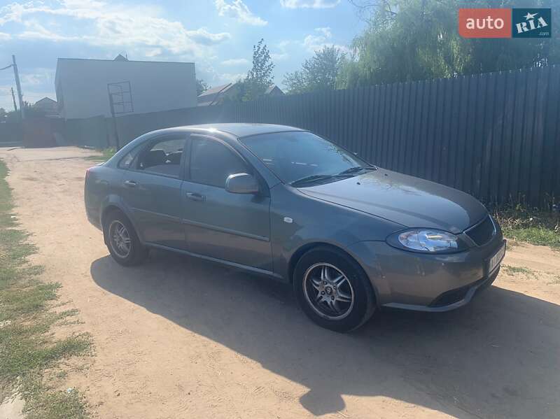 Седан Daewoo Gentra 2014 в Софиевской Борщаговке
