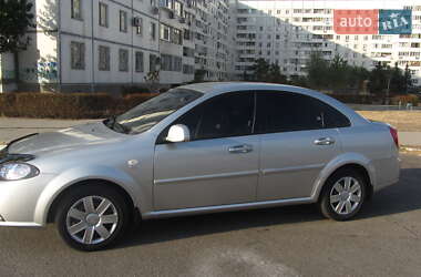 Седан Daewoo Gentra 2013 в Києві