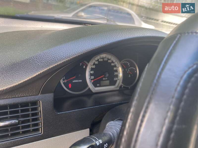 Седан Daewoo Gentra 2013 в Днепре