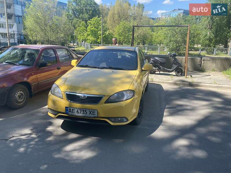 Седан Daewoo Gentra 2013 в 