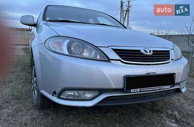 Седан Daewoo Gentra 2013 в Києві