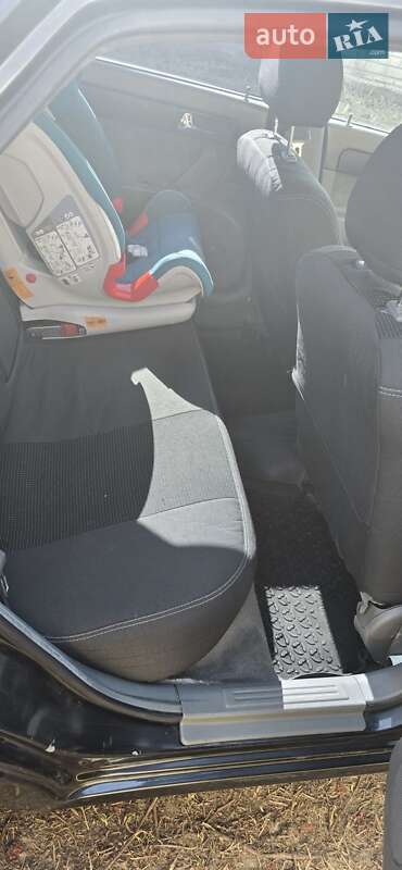 Седан Daewoo Gentra 2013 в Киеве