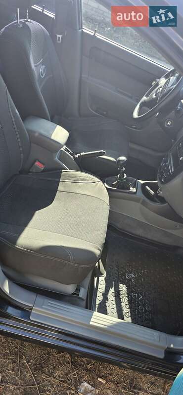 Седан Daewoo Gentra 2013 в Києві