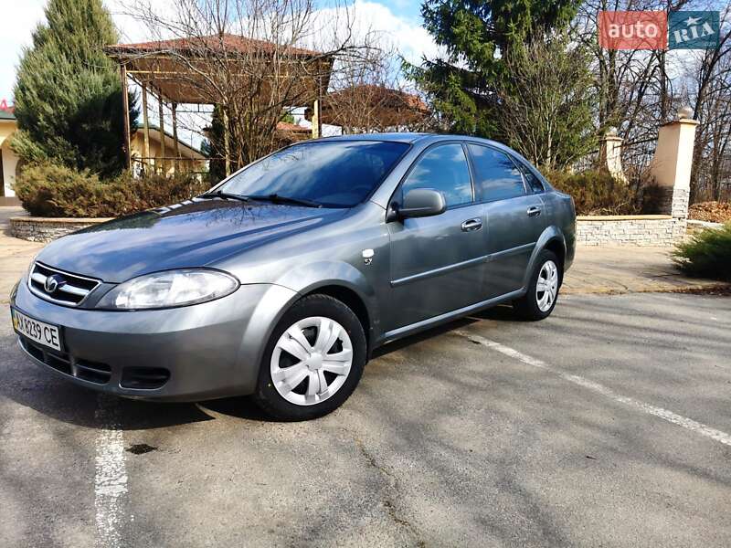 Daewoo Gentra 2013