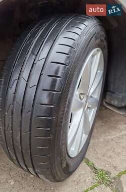 Седан Daewoo Gentra 2013 в 