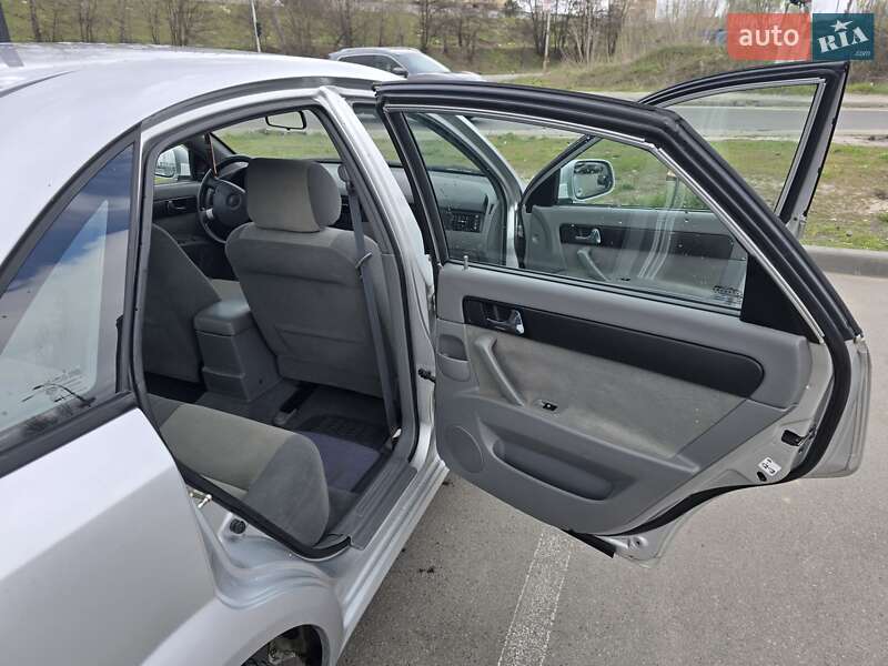 Седан Daewoo Gentra 2014 в Києві