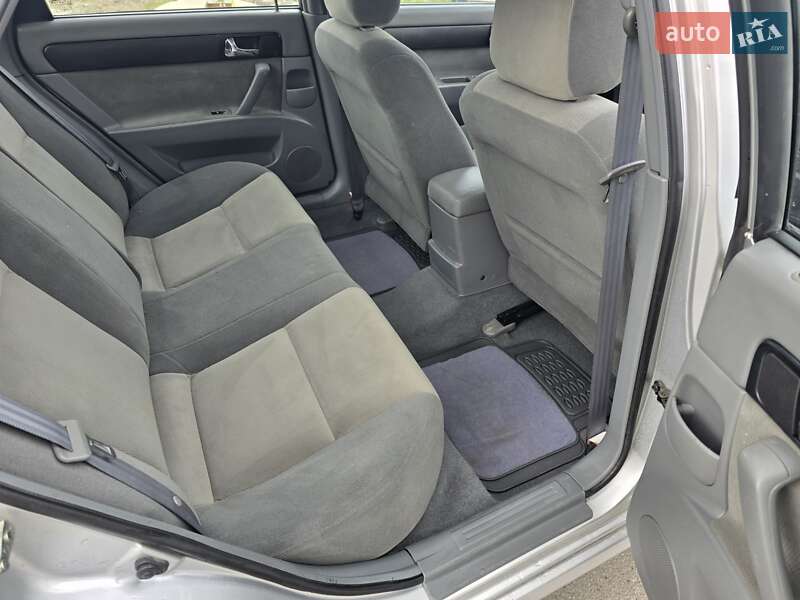 Седан Daewoo Gentra 2014 в Києві