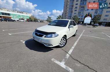 Седан Daewoo Gentra 2014 в 
