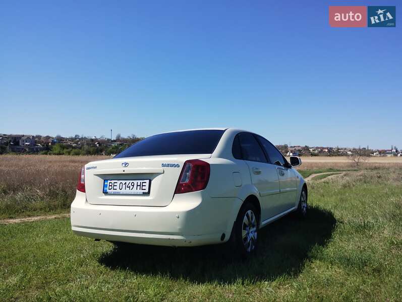 Седан Daewoo Gentra 2014 в Николаеве