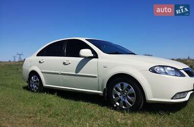 Седан Daewoo Gentra 2014 в 