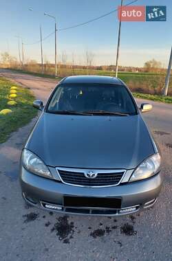 Седан Daewoo Gentra 2013 в Хотове