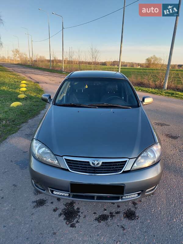 Седан Daewoo Gentra 2013 в 