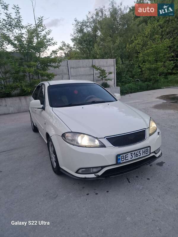 Седан Daewoo Gentra 2014 в 