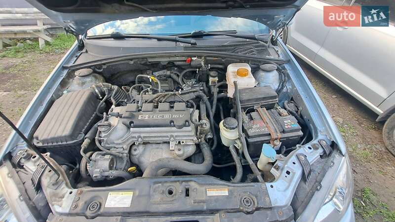 Седан Daewoo Gentra 2013 в Киеве
