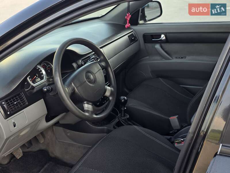 Седан Daewoo Gentra 2013 в Тернополе