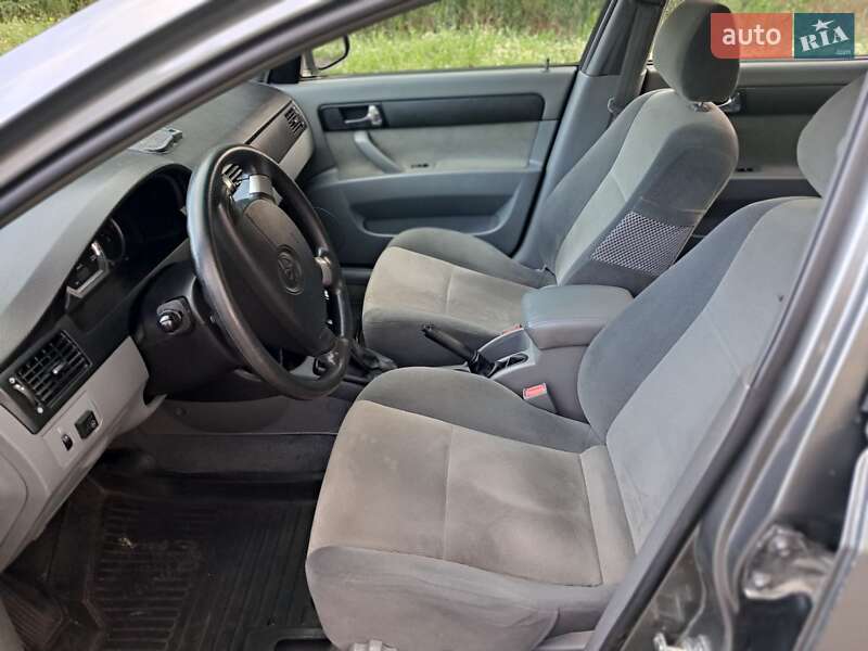 Седан Daewoo Gentra 2014 в Ирпене