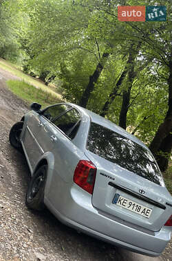 Седан Daewoo Gentra 2013 в 