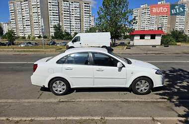 Седан Daewoo Gentra 2013 в 
