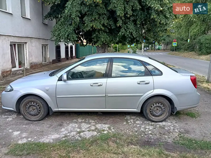 Daewoo Gentra 2013