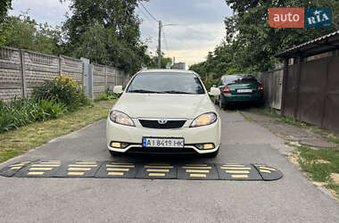 Седан Daewoo Gentra 2013 в Киеве