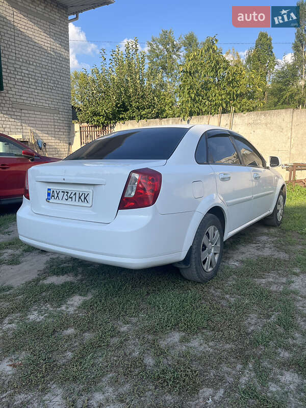 Седан Daewoo Gentra 2013 в Харькове