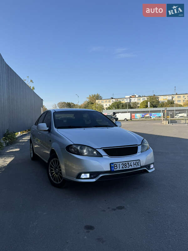 Daewoo Gentra 2014