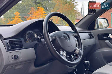 Седан Daewoo Gentra 2013 в 
