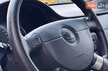 Седан Daewoo Gentra 2013 в 