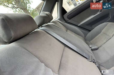 Седан Daewoo Gentra 2013 в 