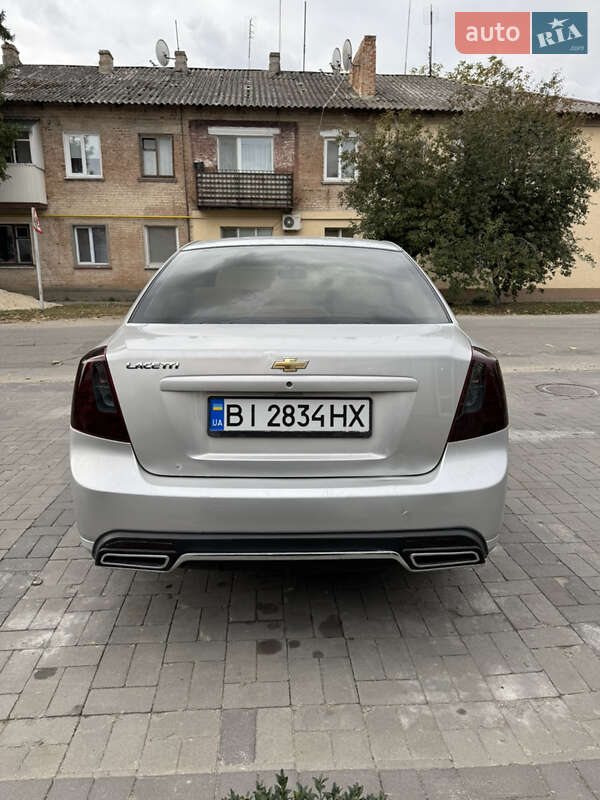 Седан Daewoo Gentra 2014 в Полтаві