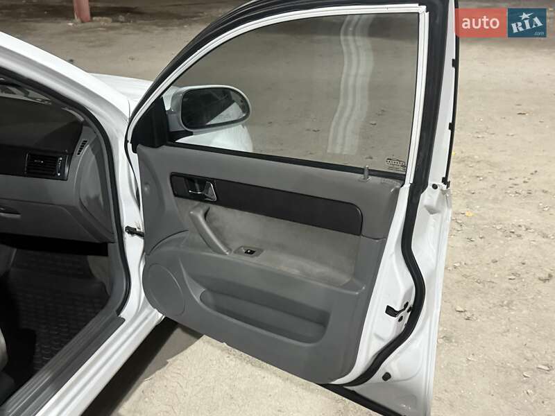 Седан Daewoo Gentra 2013 в Золотоноші