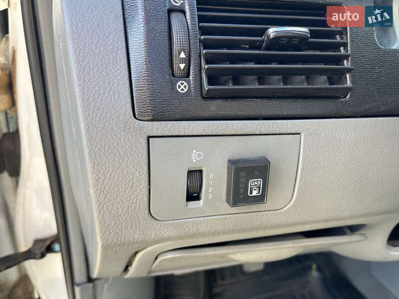 Седан Daewoo Gentra 2013 в Києві фото 12 Седан Daewoo Gentra 2013 в Києві