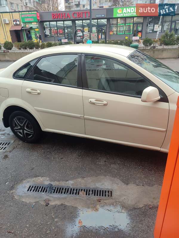 Седан Daewoo Gentra 2014 в Дніпрі