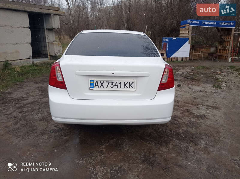 Седан Daewoo Gentra 2013 в Харькове