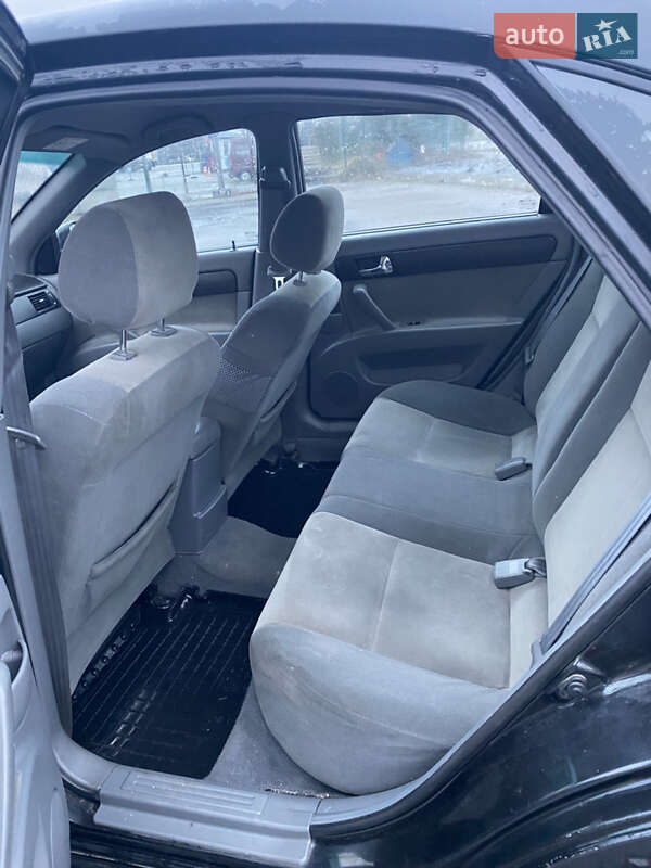 Седан Daewoo Gentra 2015 в Киеве