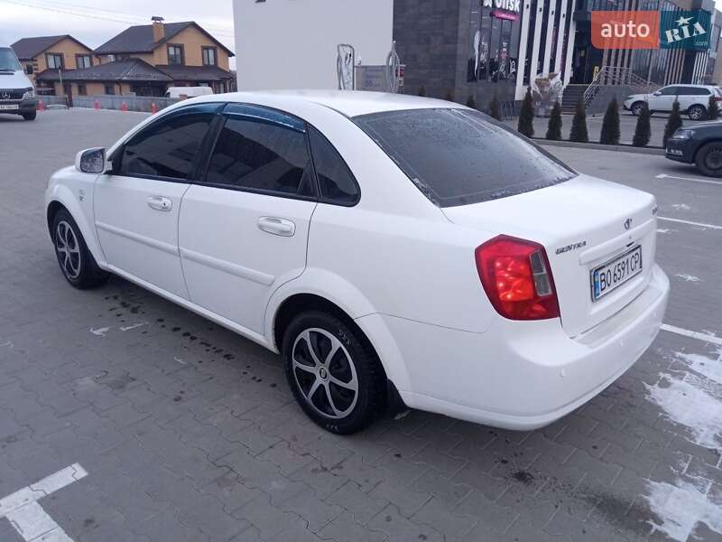 Седан Daewoo Gentra 2013 в Вінниці