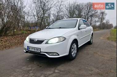 Седан Daewoo Gentra 2014 в Ровно