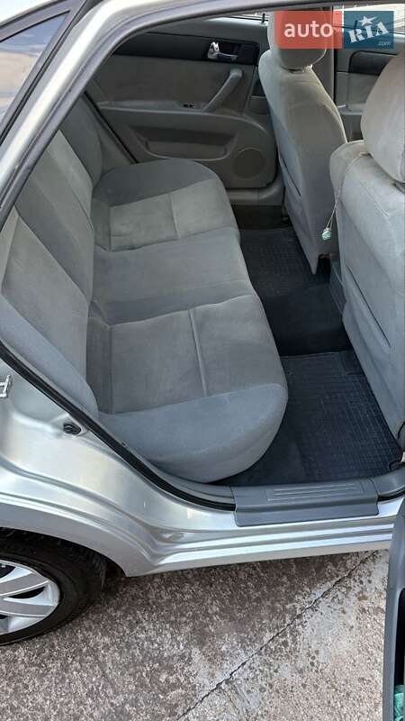 Седан Daewoo Gentra 2013 в Кривом Роге