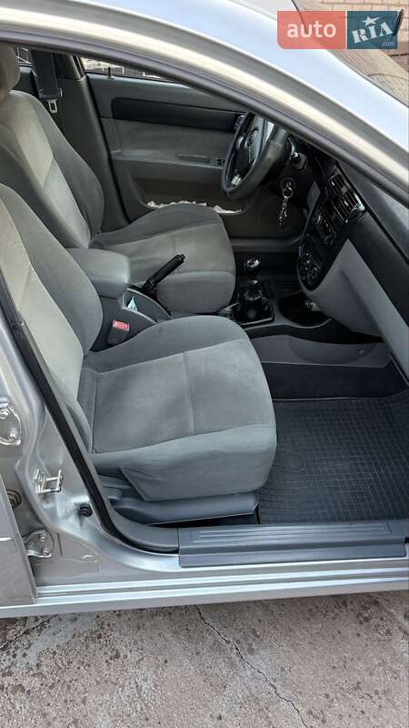 Седан Daewoo Gentra 2013 в Кривом Роге