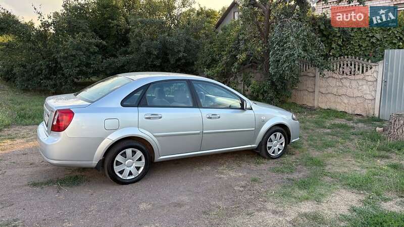 Седан Daewoo Gentra 2013 в Кривом Роге