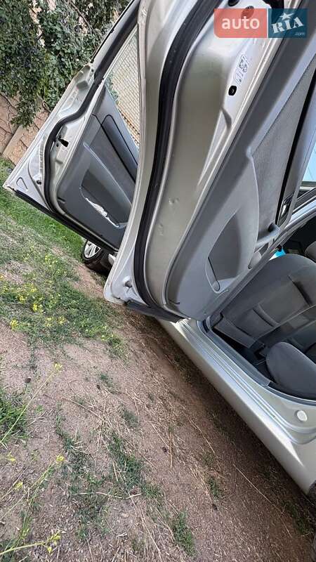 Седан Daewoo Gentra 2013 в Кривом Роге