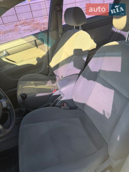 Седан Daewoo Gentra 2013 в Каменском