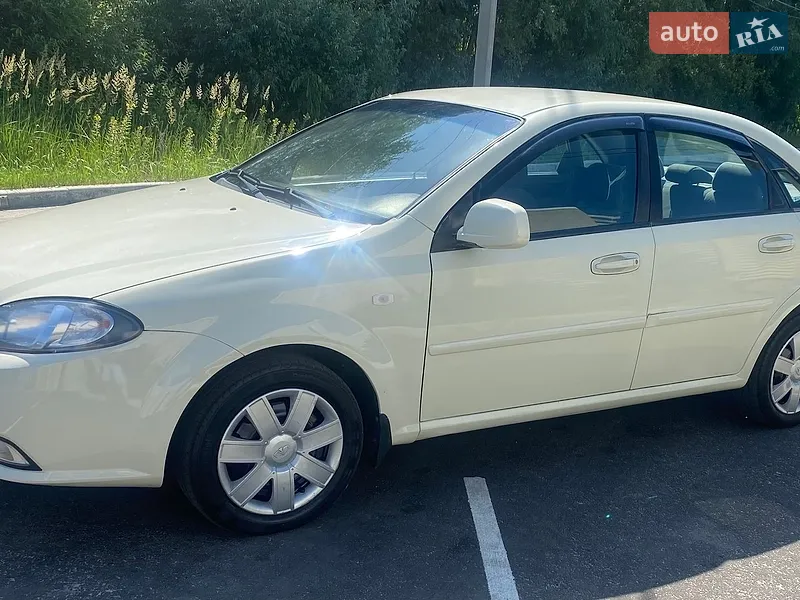 Daewoo Gentra 2013