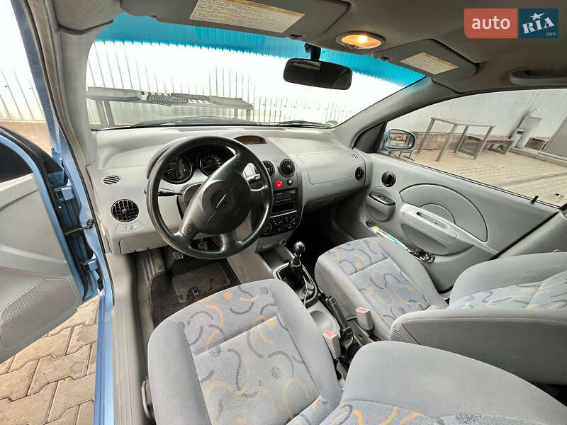 Хэтчбек Daewoo Kalos 2002 в Косове фото 14 Хэтчбек Daewoo Kalos 2002 в Косове