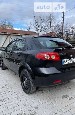 Хэтчбек Daewoo Lacetti 2004 в Хмельницком